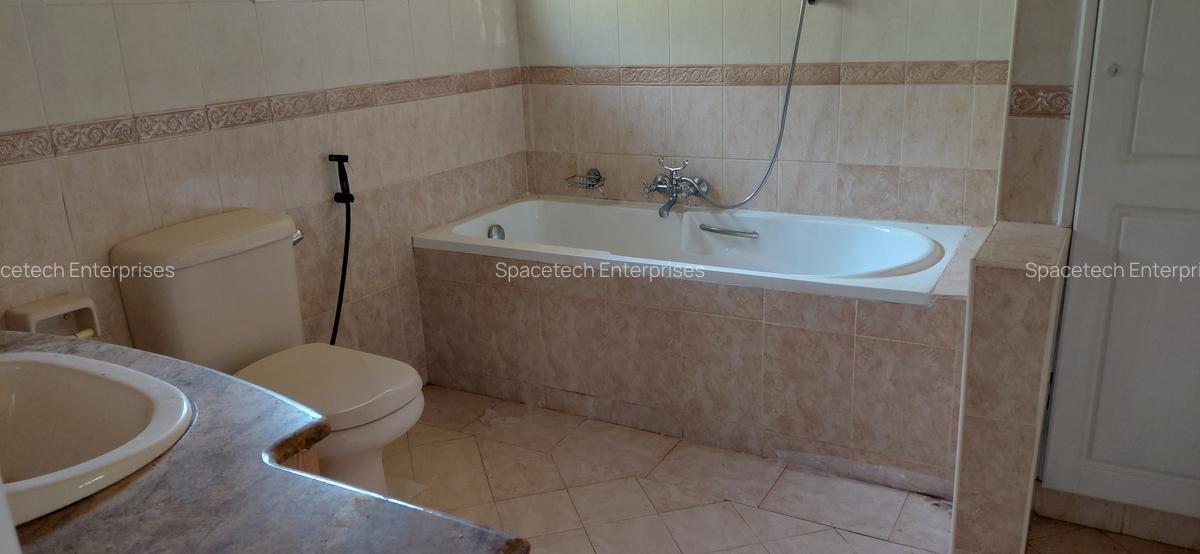 4 Bed House with En Suite in Thigiri - 12