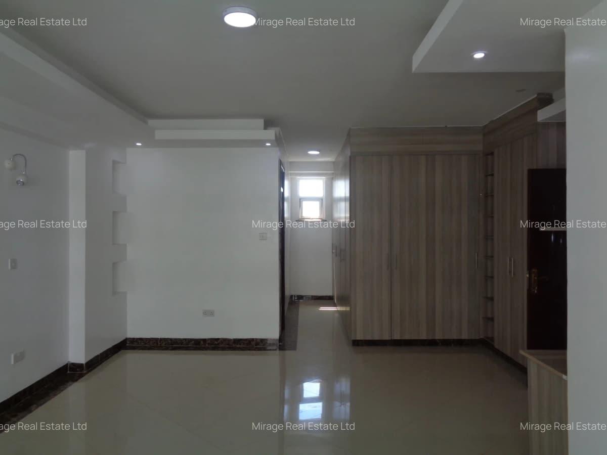 3 Bed Apartment with En Suite in Lavington - 14