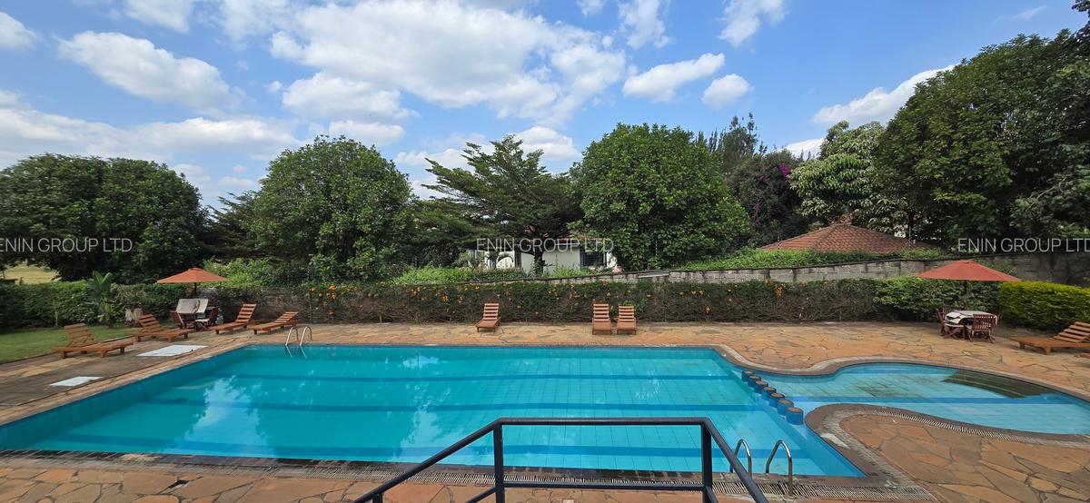 5 Bed Townhouse with En Suite at Rosslyn Garden - 17