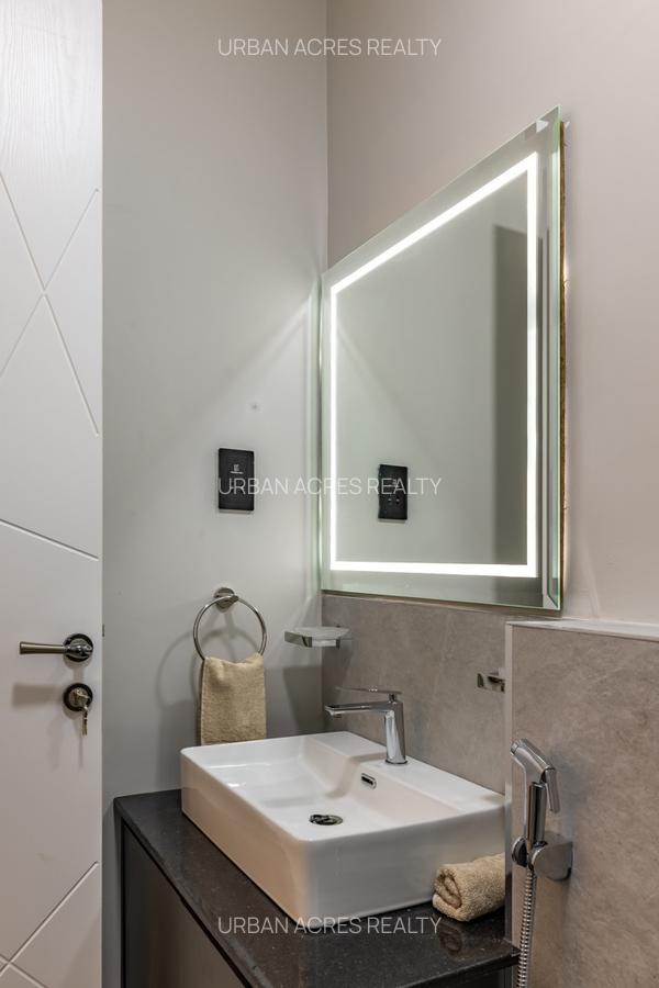 3 Bed Apartment with En Suite in Westlands Area - 17
