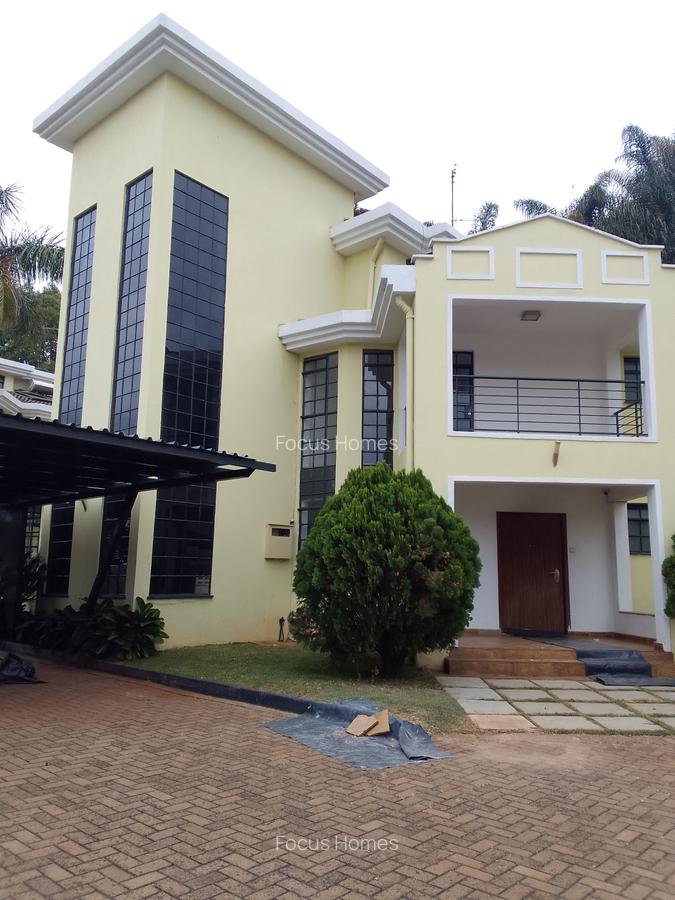 4 Bed Townhouse with En Suite in Lavington - 1