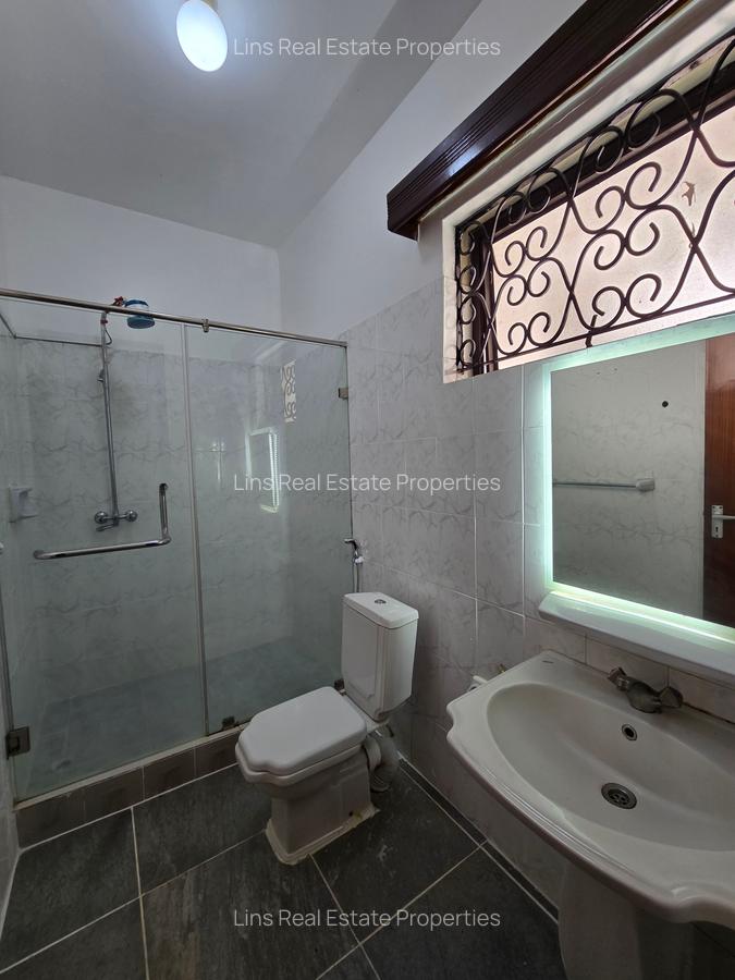 4 Bed Townhouse with En Suite in Kilimani - 3