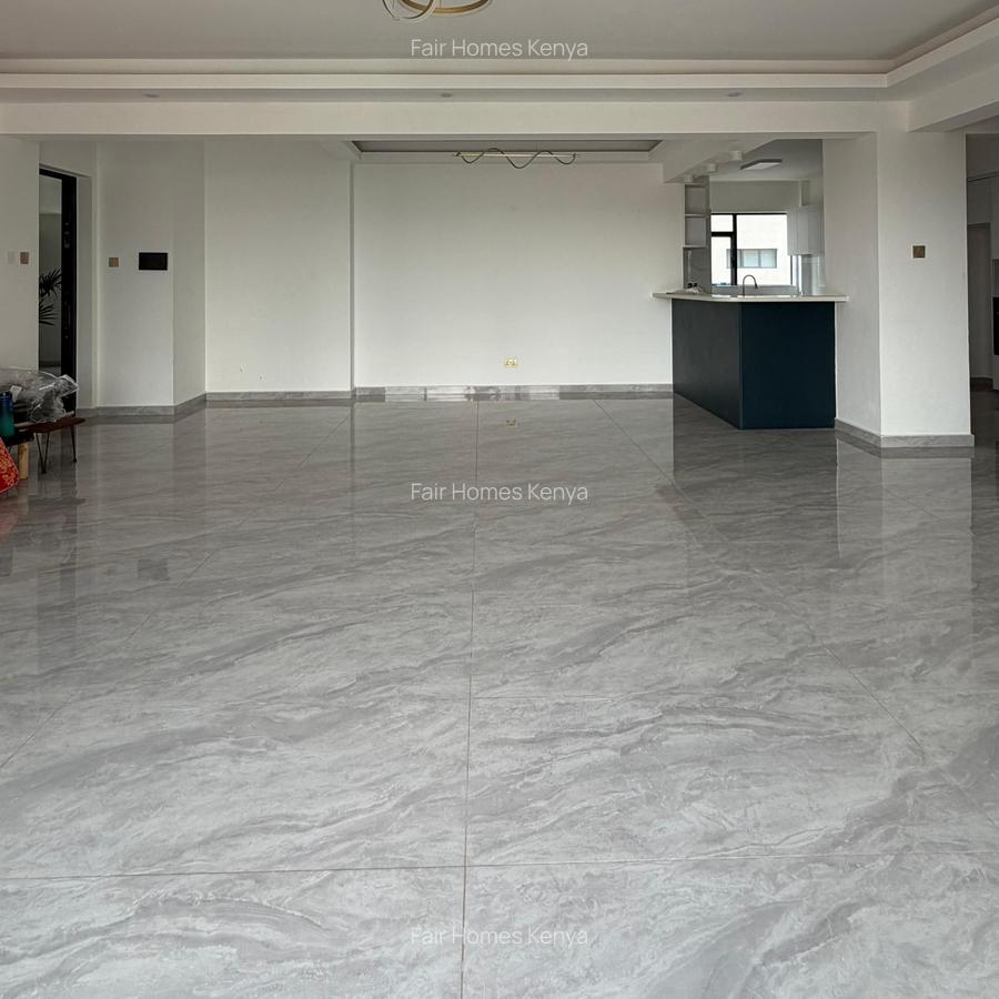 4 Bed Apartment with En Suite at Oledume Road - 5