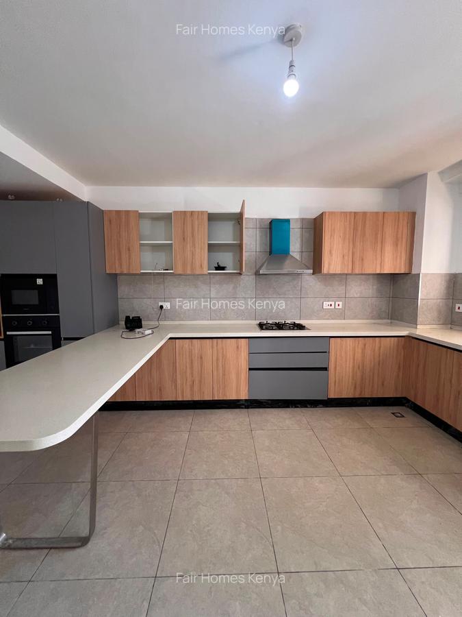 3 Bed Apartment with En Suite at Oloitoktok Road - 5