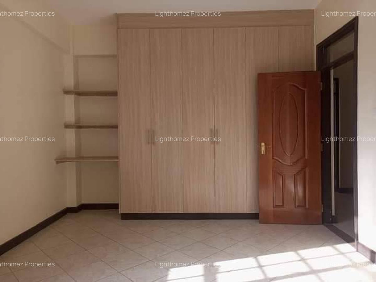 2 Bed Apartment with En Suite in Mountain View - 6