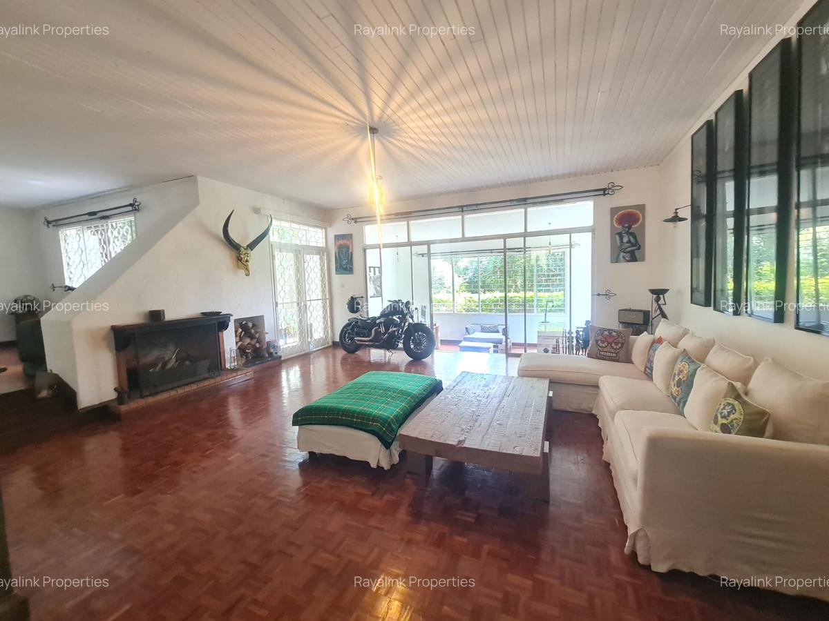 4 Bed House with En Suite at Loresho - 4