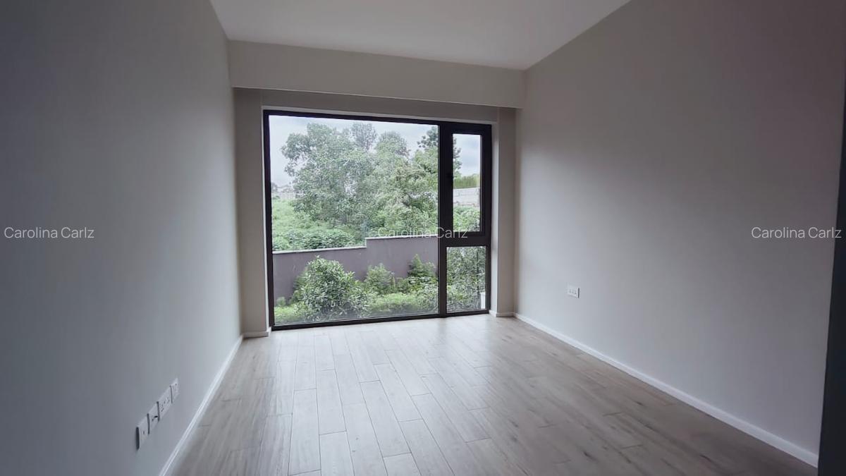 3 Bed Apartment with En Suite at Nyari - 15