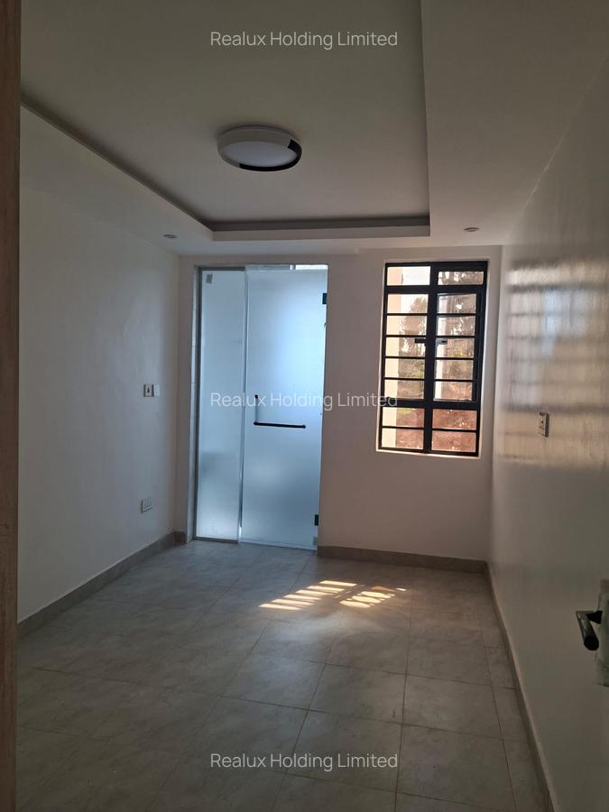5 Bed Townhouse with En Suite in Gikambura - 12