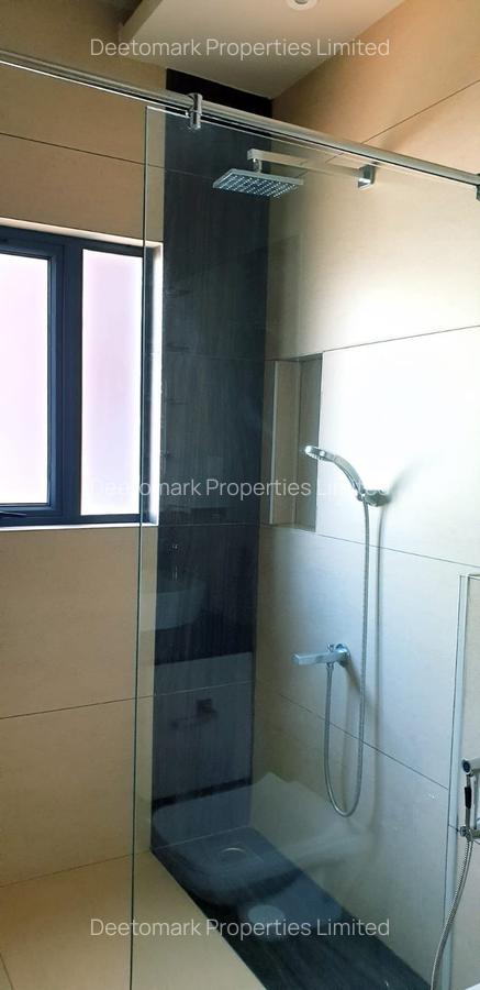 3 Bed Apartment with En Suite at Siaya - 17