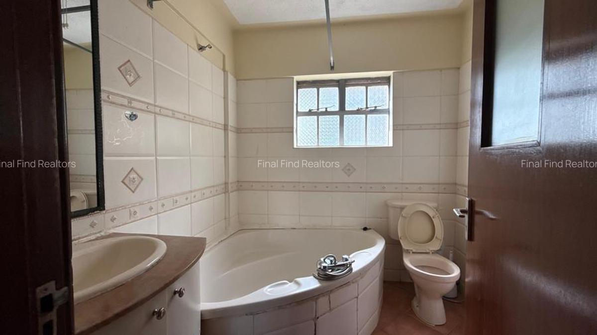 Serviced 2 Bed Apartment with Swimming Pool in Brookside - 10