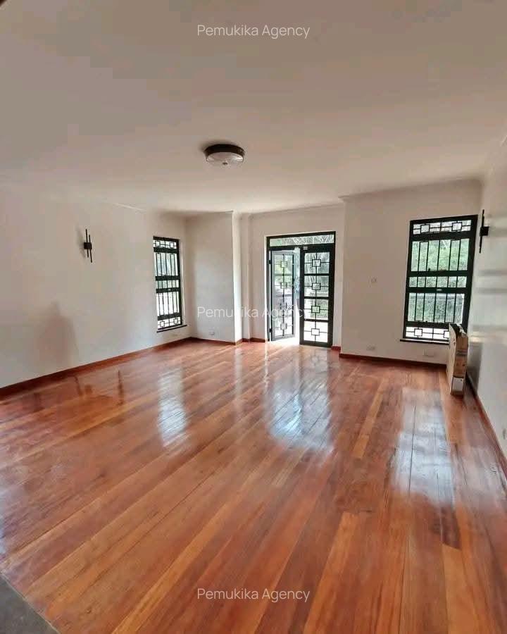 4 Bed Townhouse with En Suite in Karen - 8