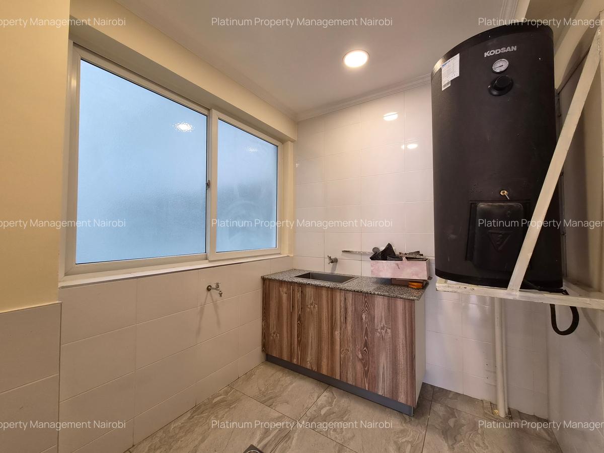 2 Bed Apartment with En Suite at The Colosseum - 7