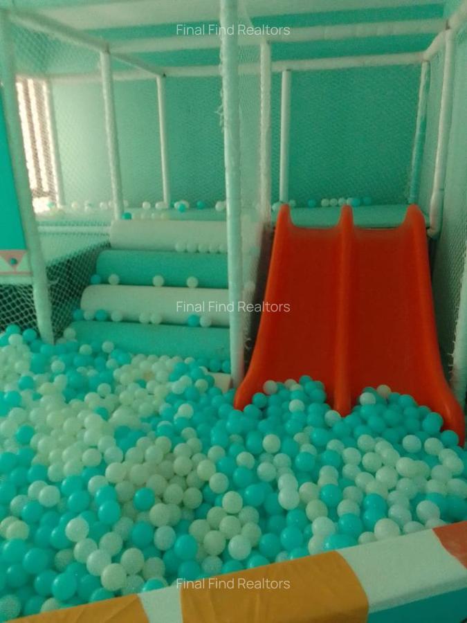Furnished 2 Bed Apartment with Swimming Pool in Riverside - 13