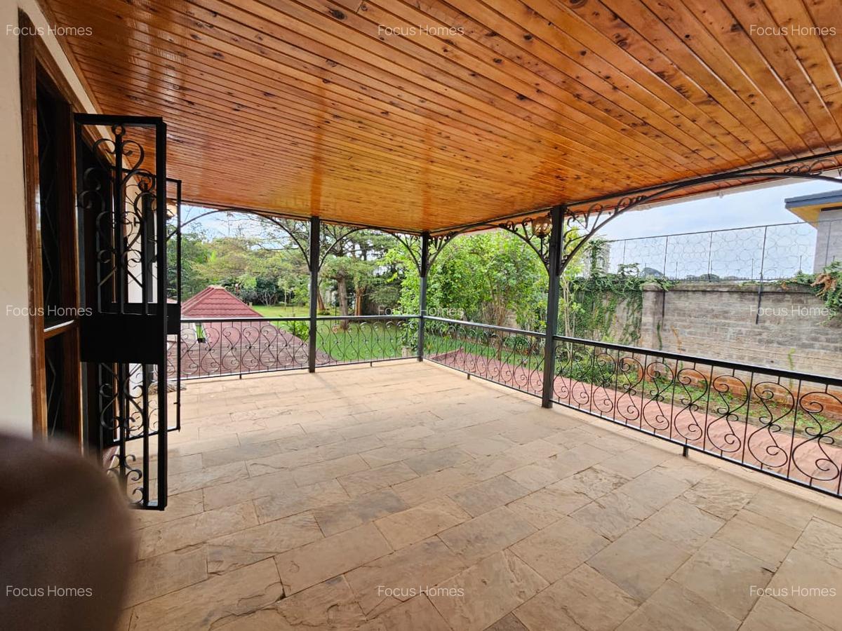 5 Bed Townhouse with Swimming Pool in Spring Valley - 8