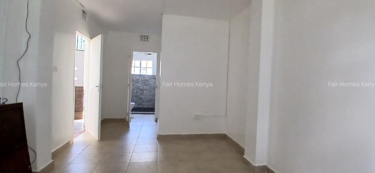 3 Bed House with En Suite at Lavington Green - 7
