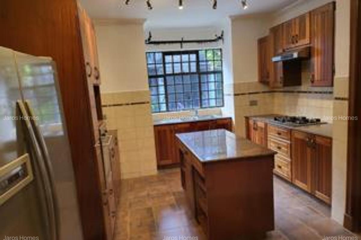 4 Bed Townhouse with En Suite at Peponi Road - 13