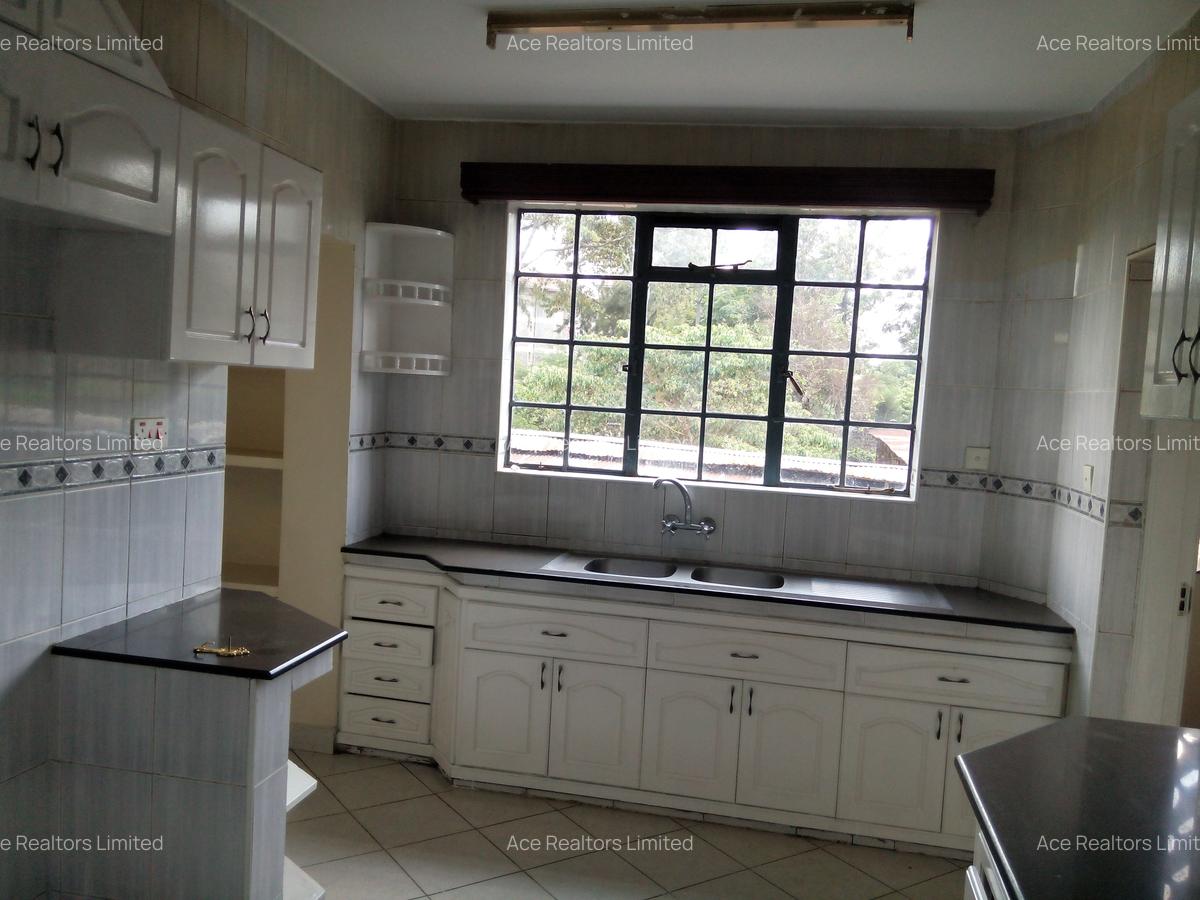 3 Bed Apartment with En Suite at Kilimani - 5