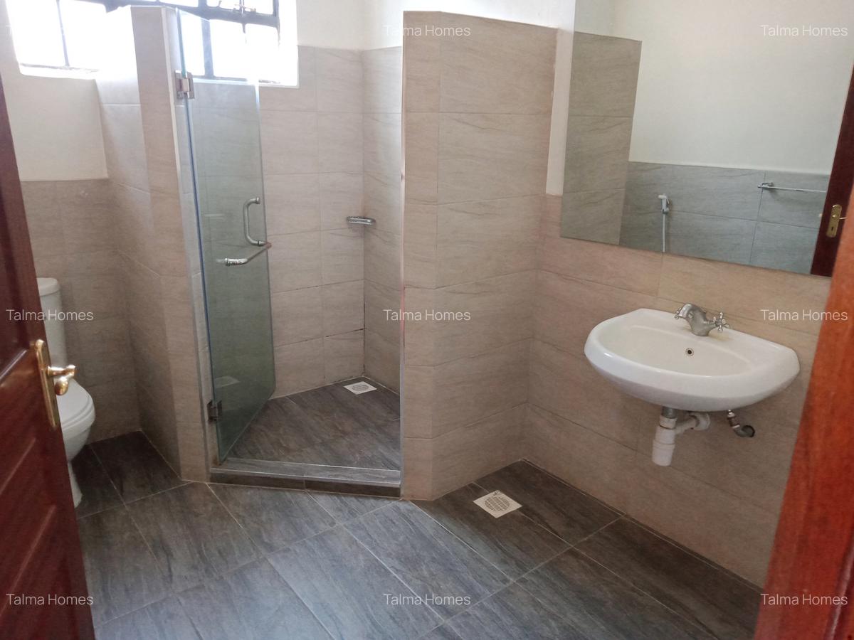 5 Bed Apartment with En Suite at Rhapta Road - 18