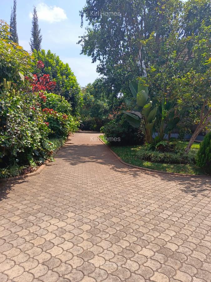 5 Bed Townhouse with En Suite in Nyari - 11