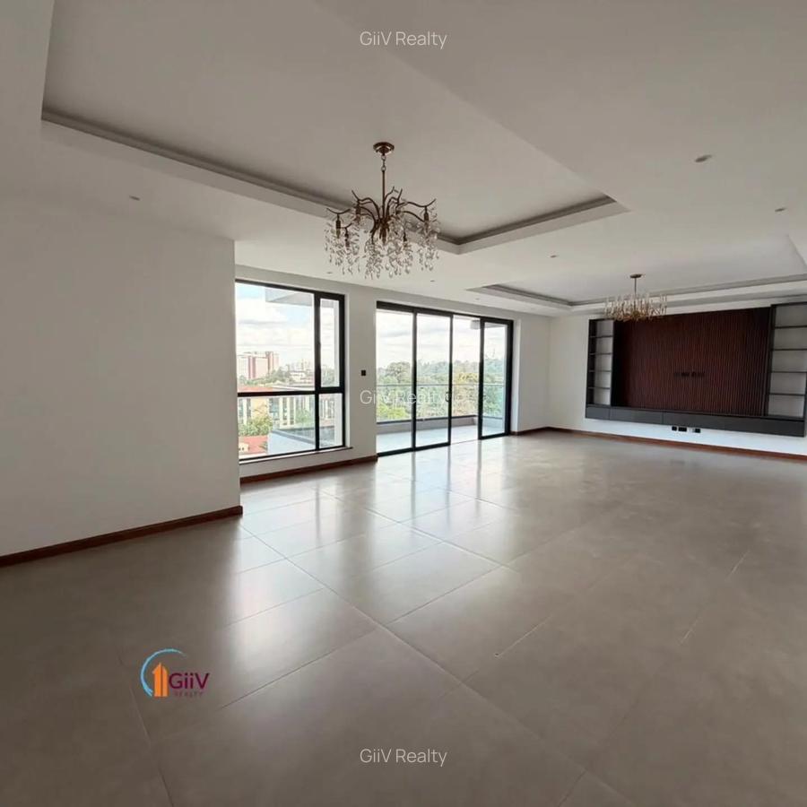 3 Bed Apartment with En Suite in Riverside - 6