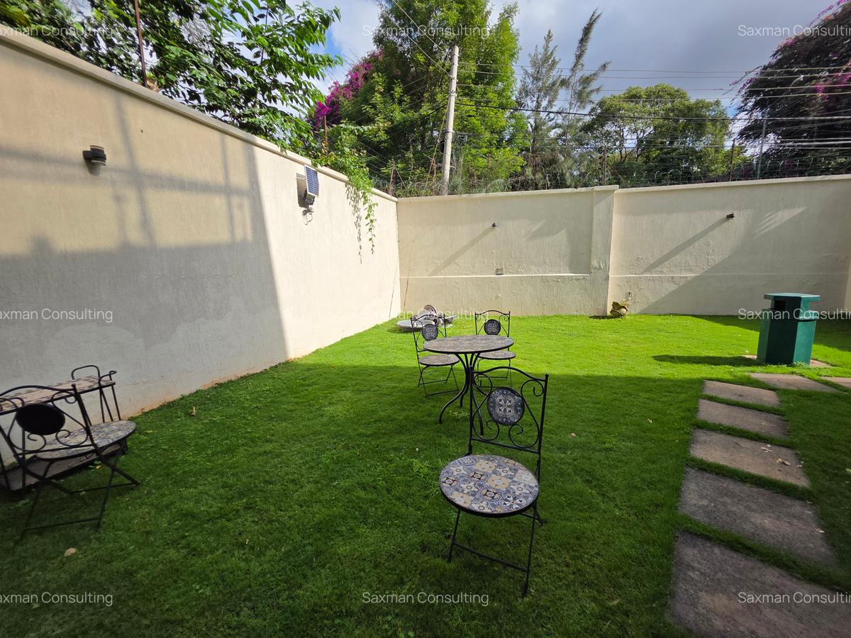 5 Bed Villa with En Suite in Lavington - 3