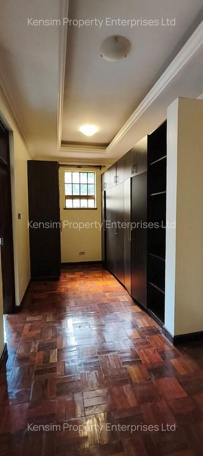 4 Bed Townhouse with En Suite in Rosslyn - 4