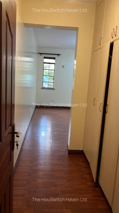3 Bed Apartment with Swimming Pool at Near Brookside Gardens - 11