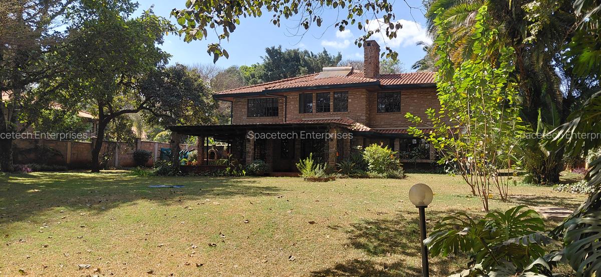 5 Bed Townhouse with En Suite in Runda - 3