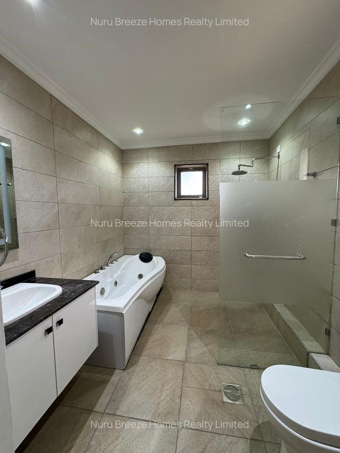 4 Bed Townhouse with En Suite in Lavington - 15