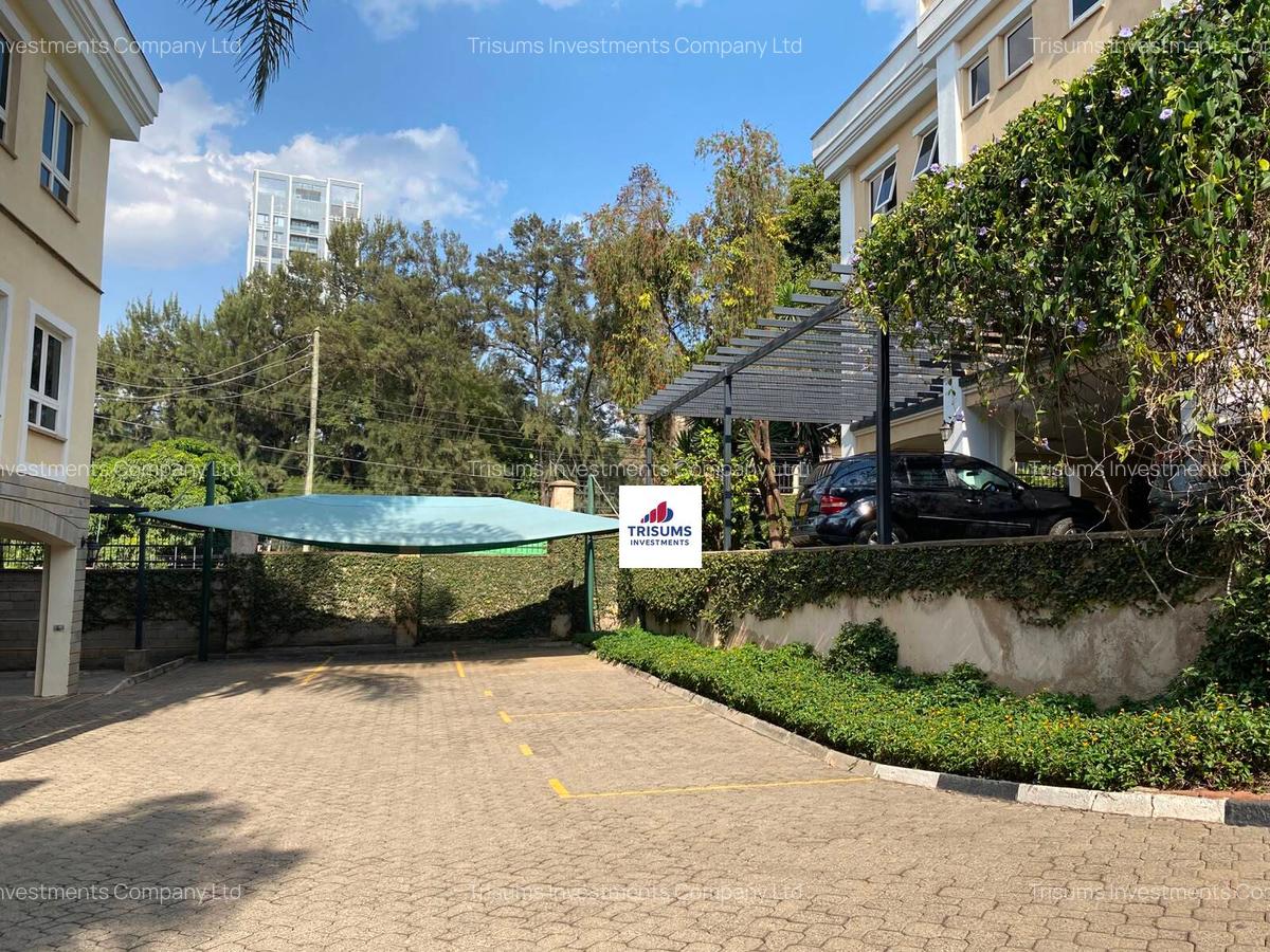 2,500 ft² Commercial Property with Fibre Internet in Riverside - 19
