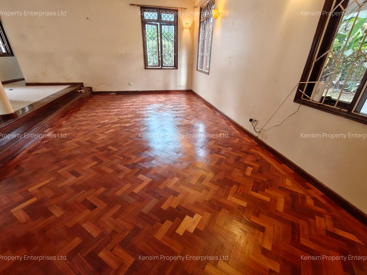 4 Bed Townhouse with En Suite in Lavington - 3