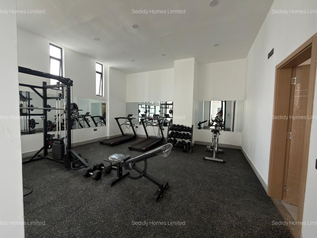 2 Bed Apartment with En Suite in Brookside - 10