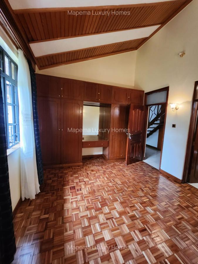 5 Bed House with En Suite at Hardy Area - 15