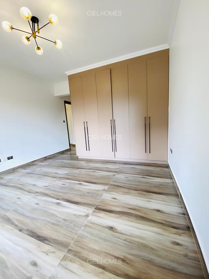 2 Bed Apartment with En Suite at School Lane - 12