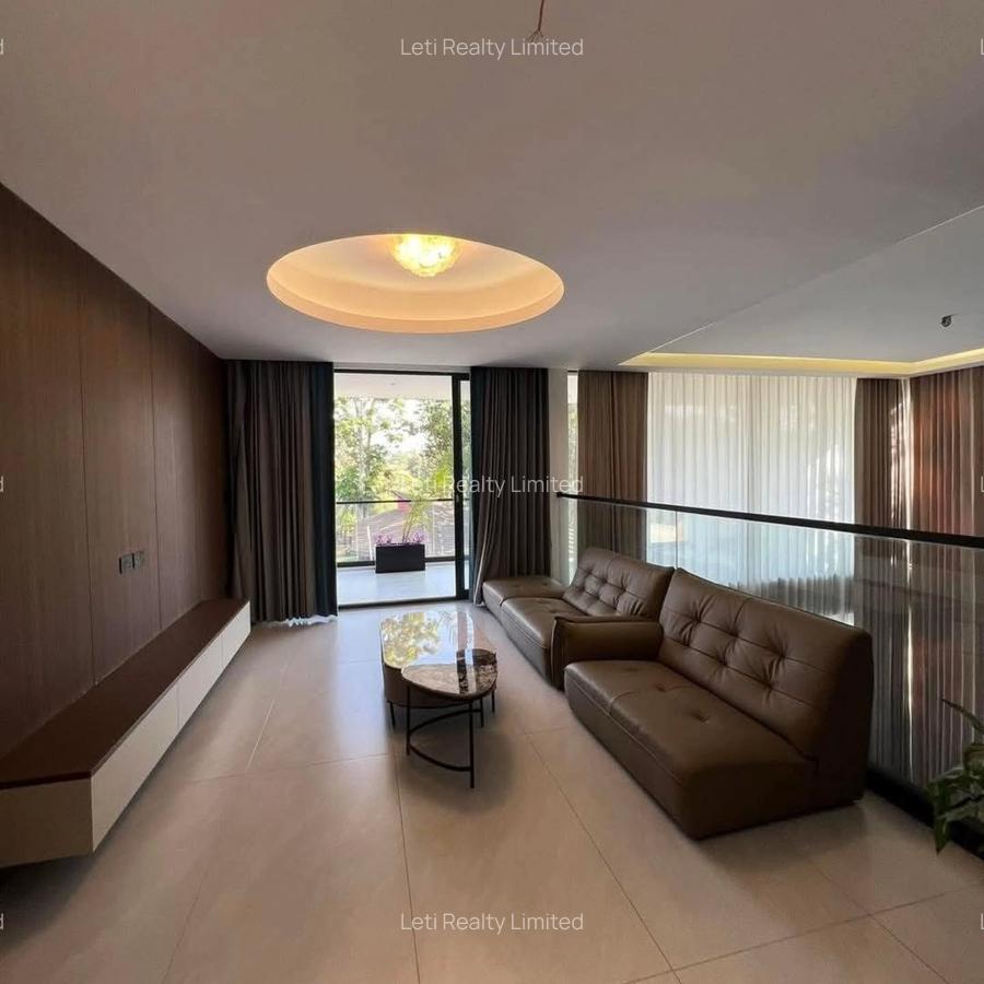 5 Bed Townhouse with En Suite in Lavington - 2