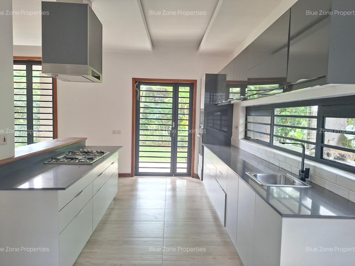 3 Bed Villa with En Suite at Off Redhill Road - 5
