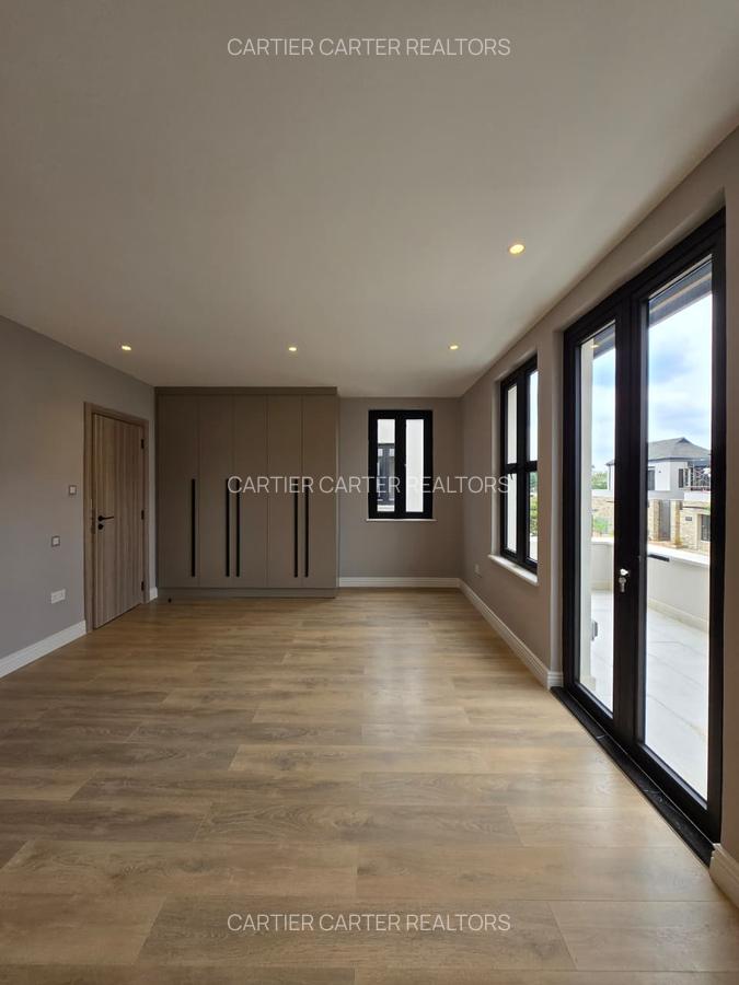 Serviced 3 Bed Apartment with En Suite in Runda - 5