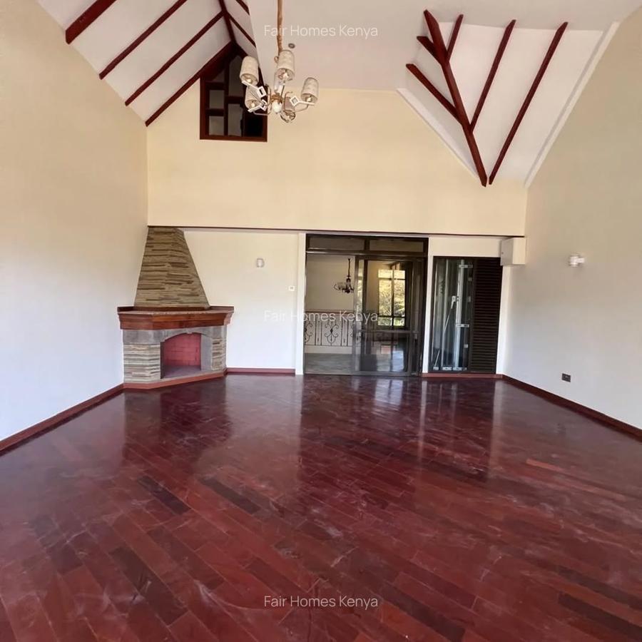 5 Bed Townhouse with En Suite at Convent Drive - 6