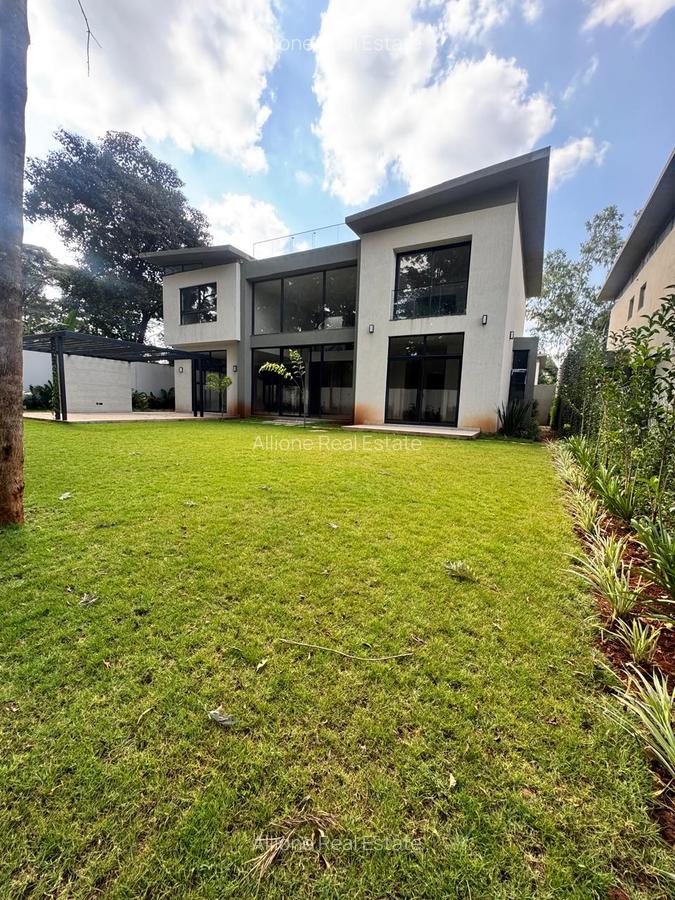 5 Bed Townhouse with Garden at Close To The Un Headquarters - 4