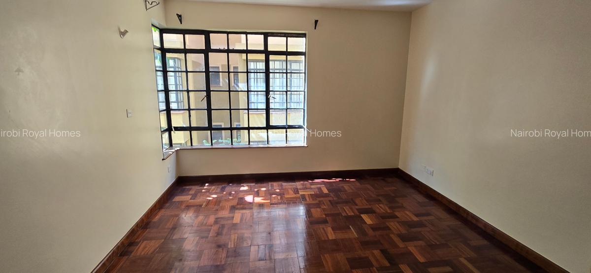 2 Bed Apartment with En Suite at Riverside Drive - 6