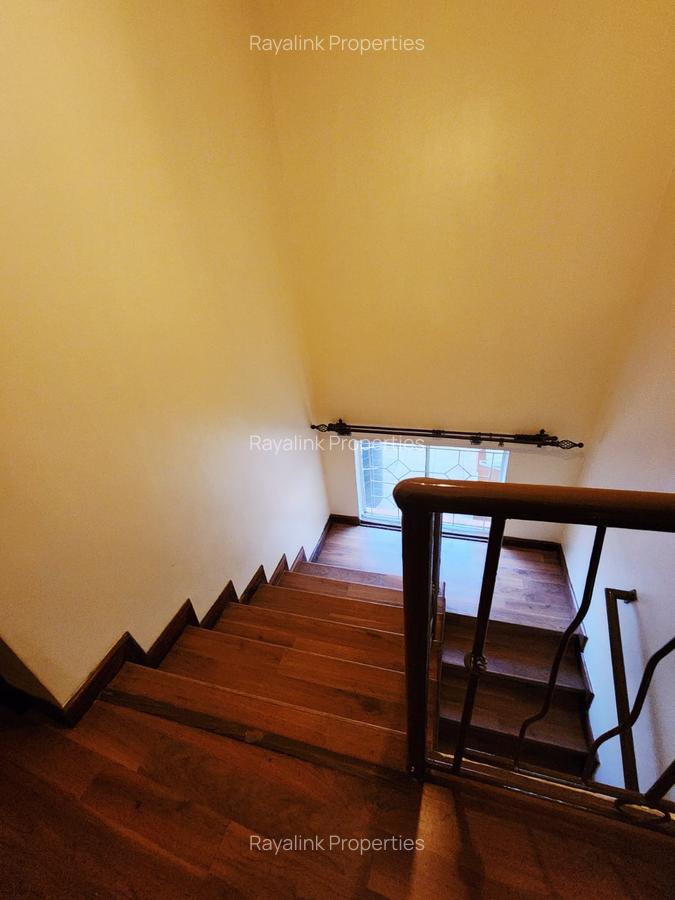 4 Bed Townhouse with En Suite at Kilimani - 13