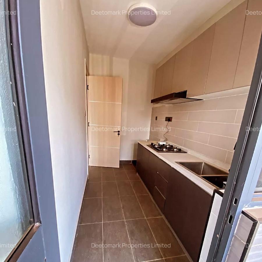 2 Bed Apartment with En Suite at Lavington - 7
