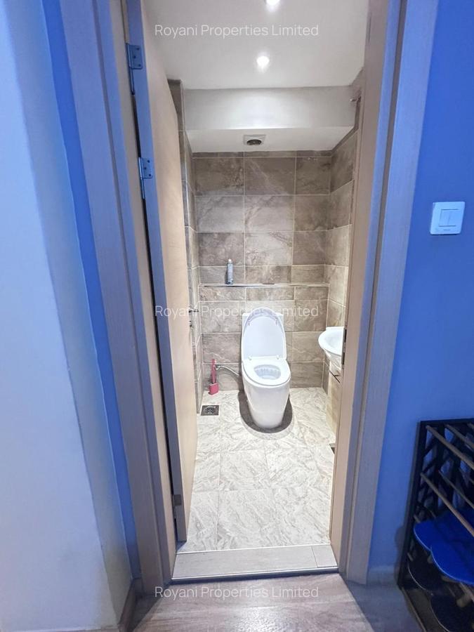 Serviced 2 Bed Apartment with En Suite in Kileleshwa - 11