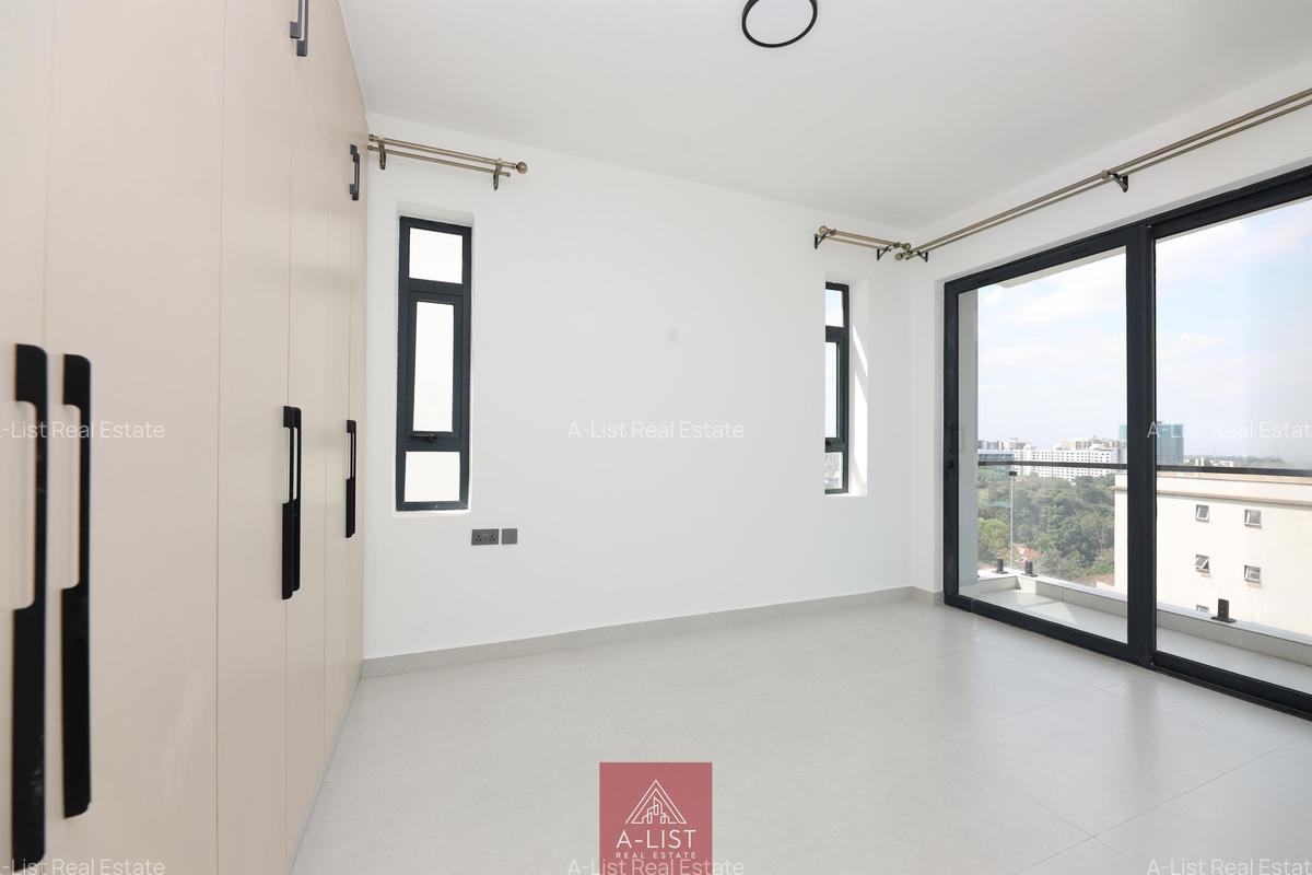 3 Bed Apartment with En Suite at Brookside Drive - 11