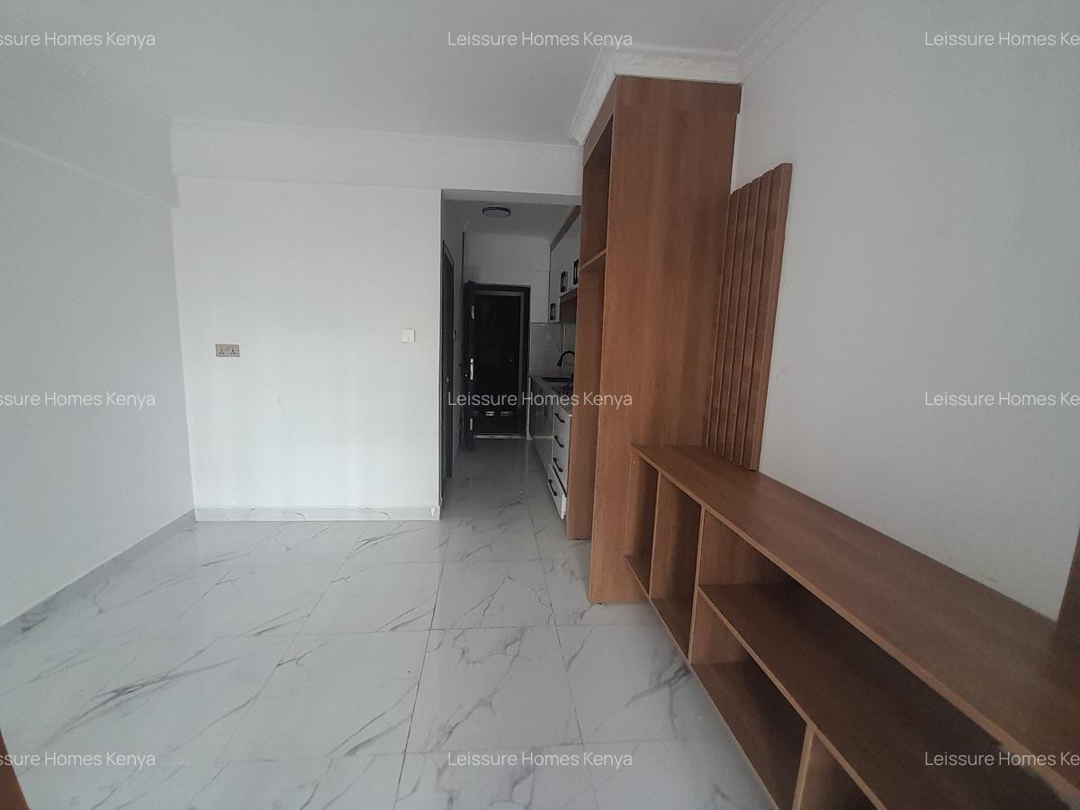 Studio Apartment with Gym at Wood Avenue - 10