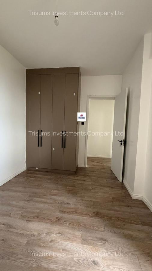 3 Bed Apartment with En Suite in Parklands - 11