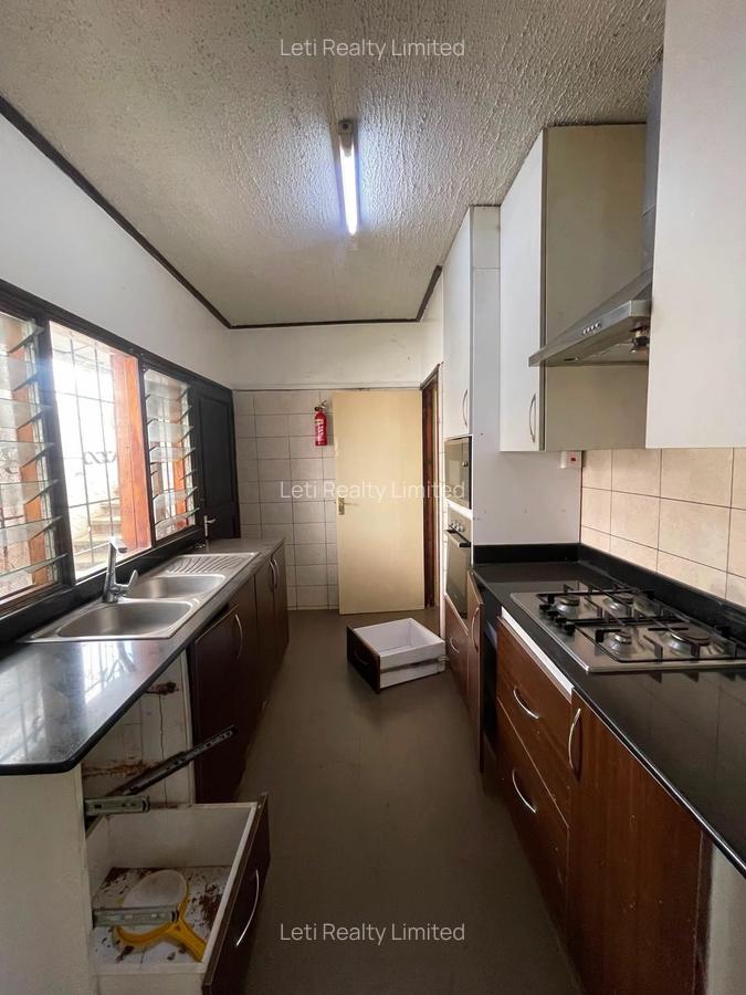 4 Bed Townhouse with En Suite in Kileleshwa - 8