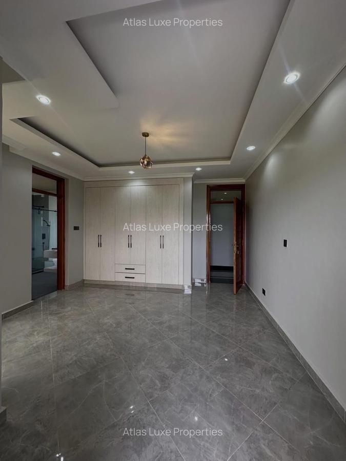 6 Bed Townhouse with En Suite in Runda - 8