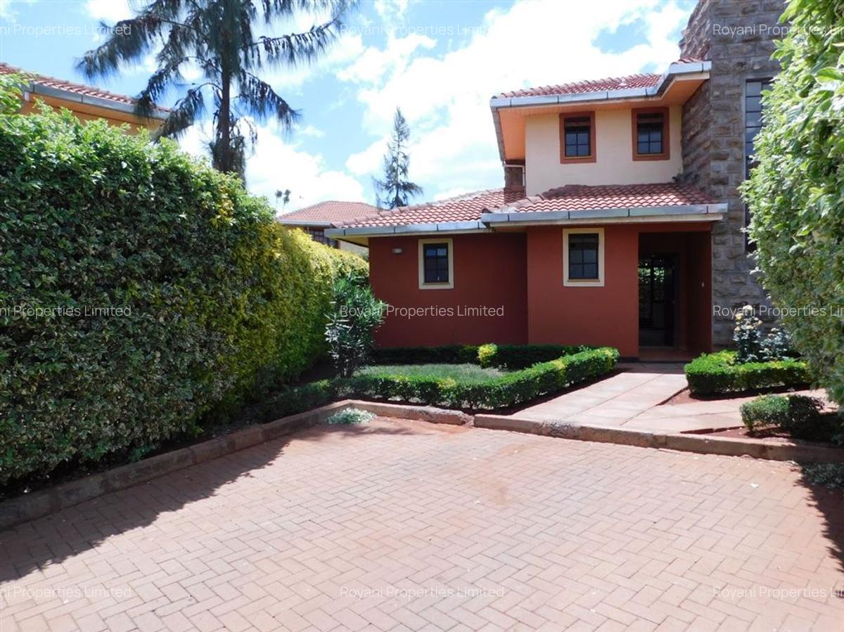 4 Bed House with En Suite at Fourways Junction Estate - 17