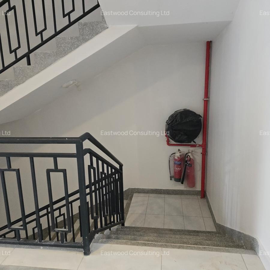 3 Bed Apartment with En Suite in Parklands - 12